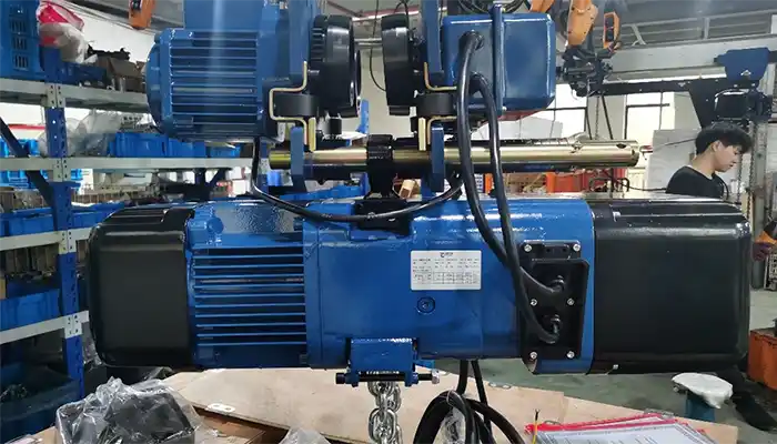 European style electric chain hoist , light weight electric chain hoist